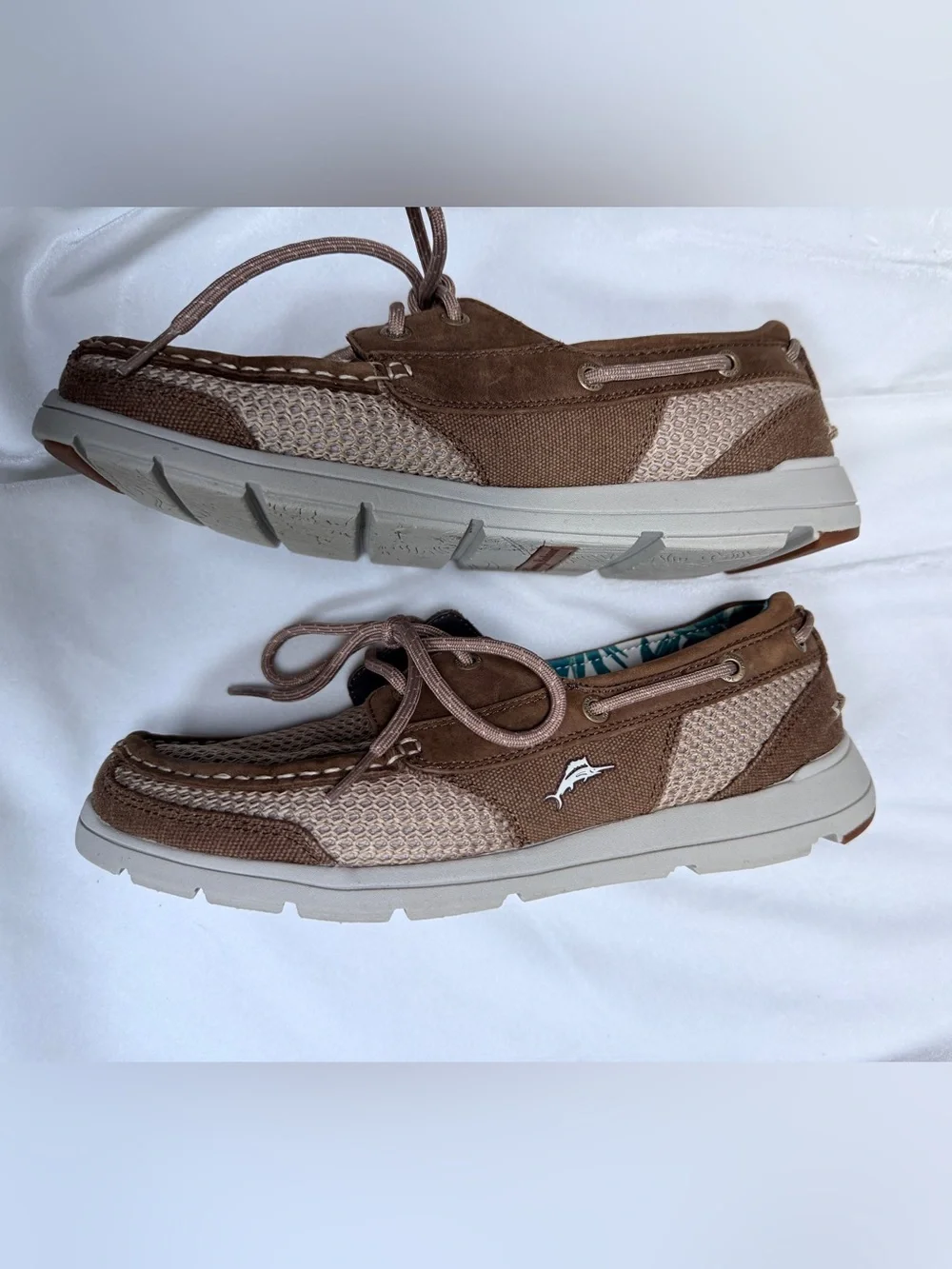 Tommy Bahama Men's Taupe and Brown Mesh Lace-Up Boat Shoes